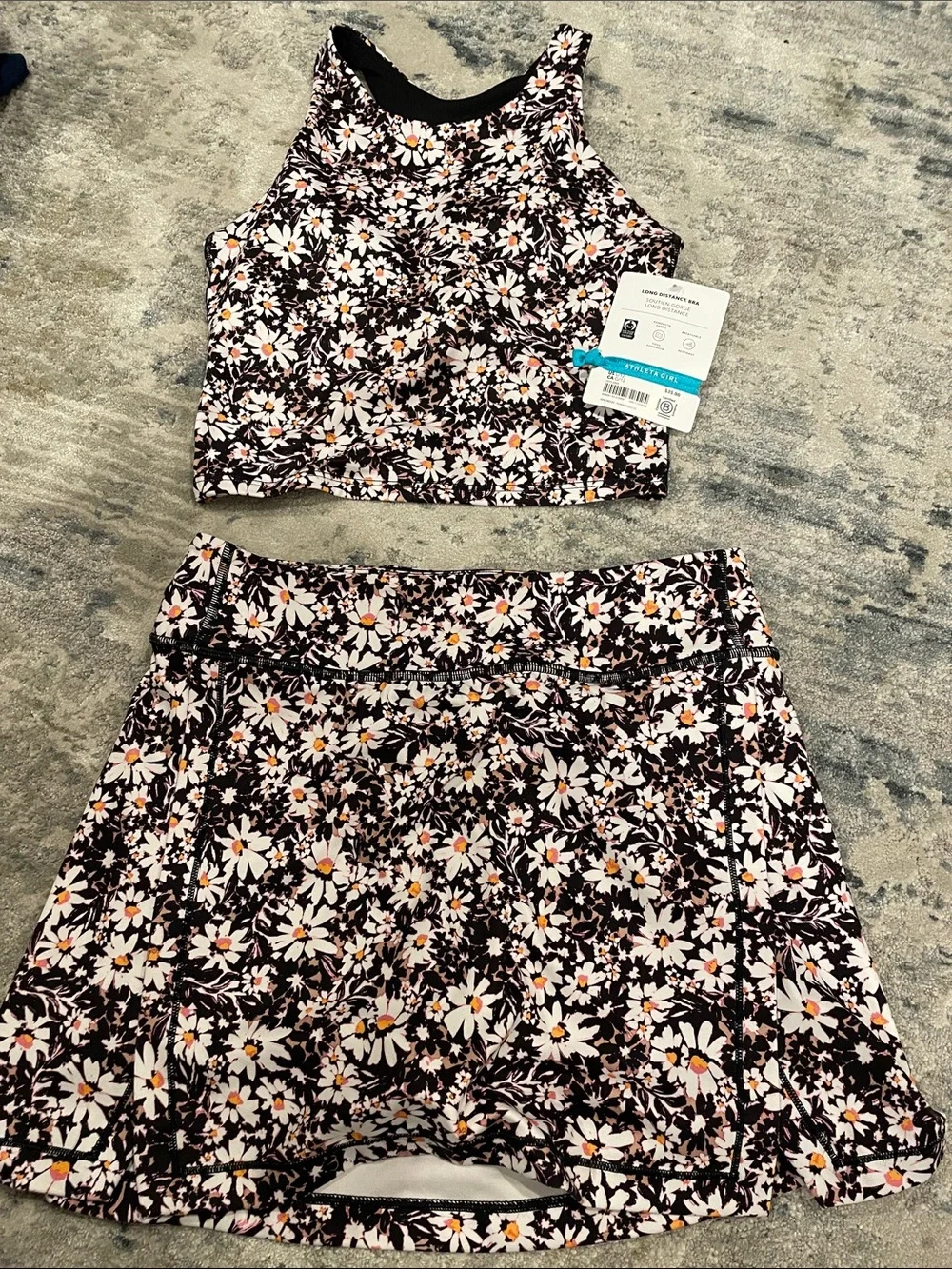 Girls Athleta Floral Daisy Printed Active Skort with Cropped Tank - Black/Pink